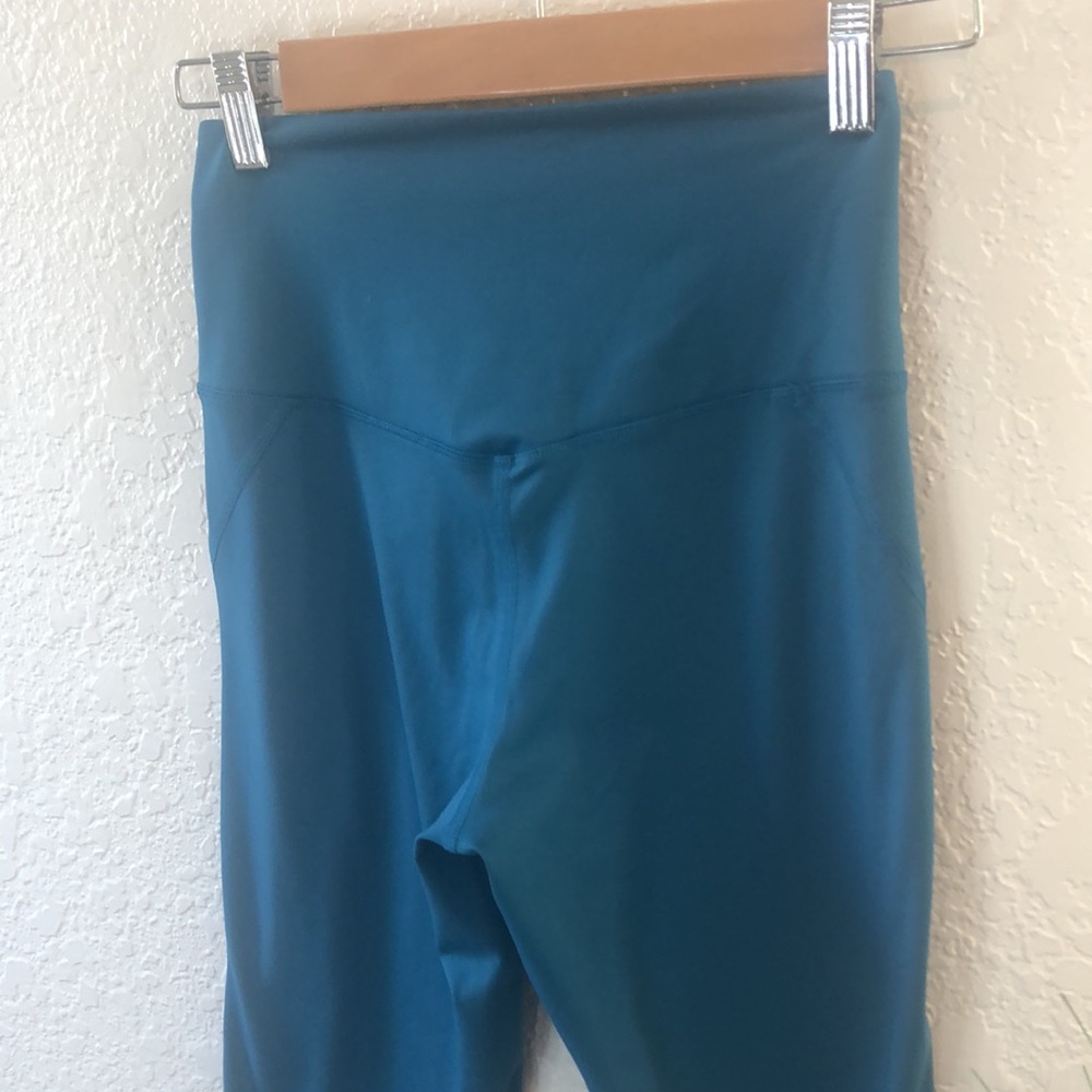 Girlfriend Collective Leggings aqua Turquoise teal color - Picture 11 of 13